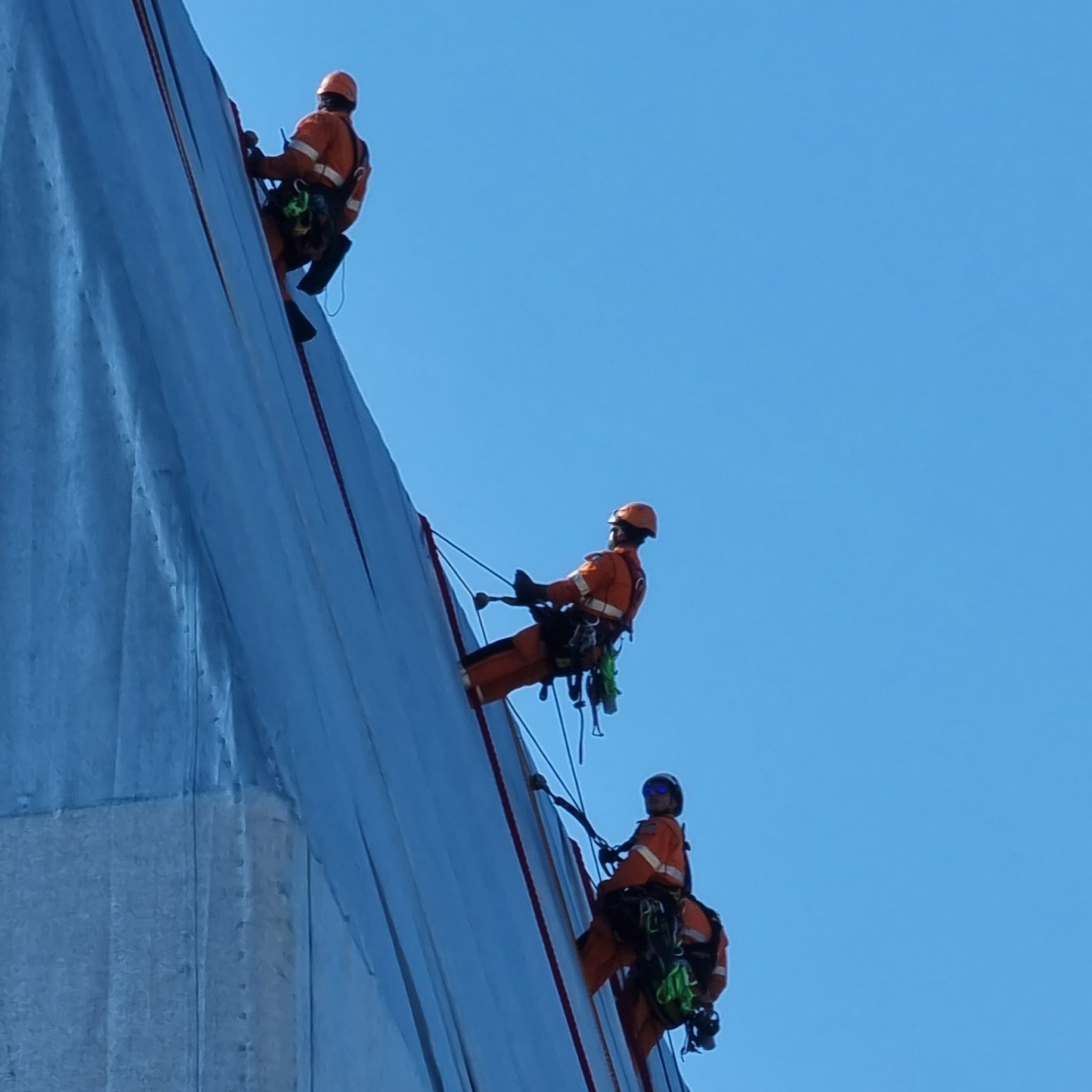 Christos und Jean-Claudes Triumphbogen / Arbeiter*innen in Action