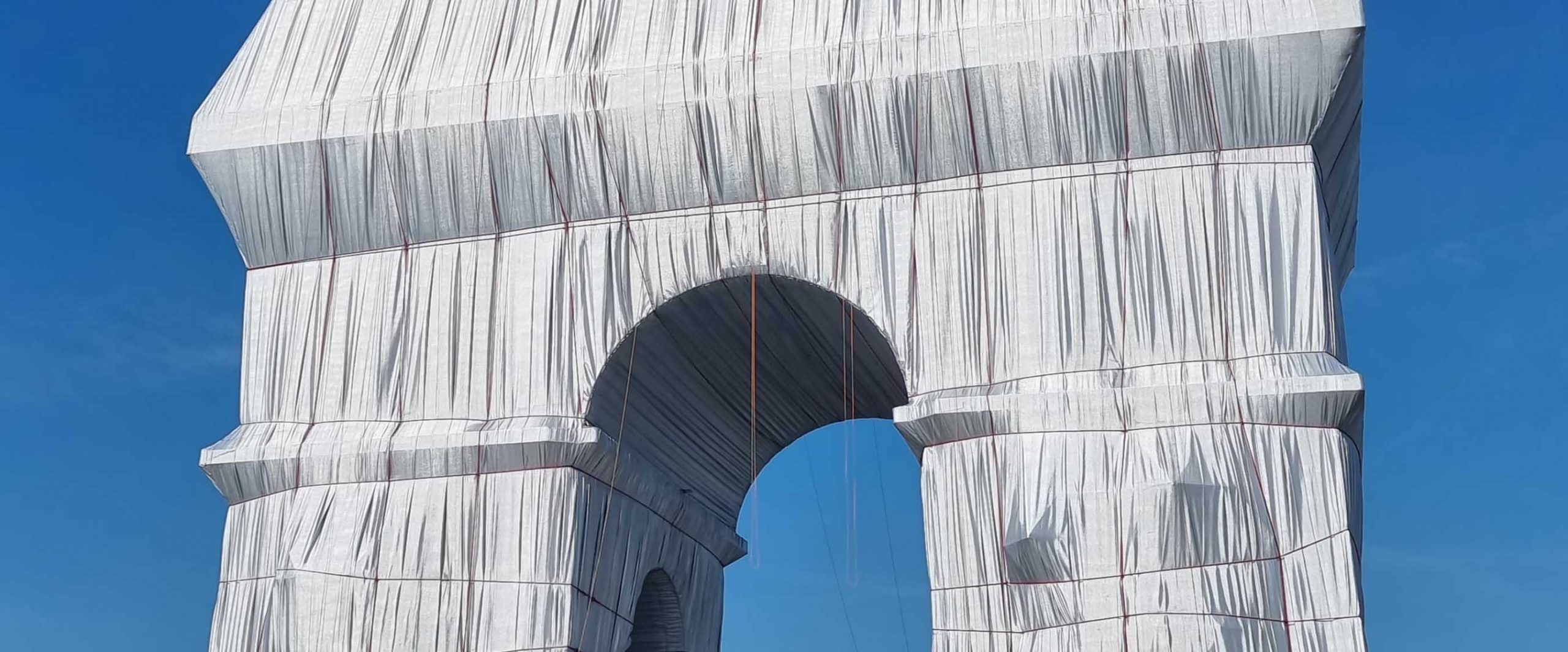 Christo's & Jeanne-Claude's Arc de Triomphe: Simply