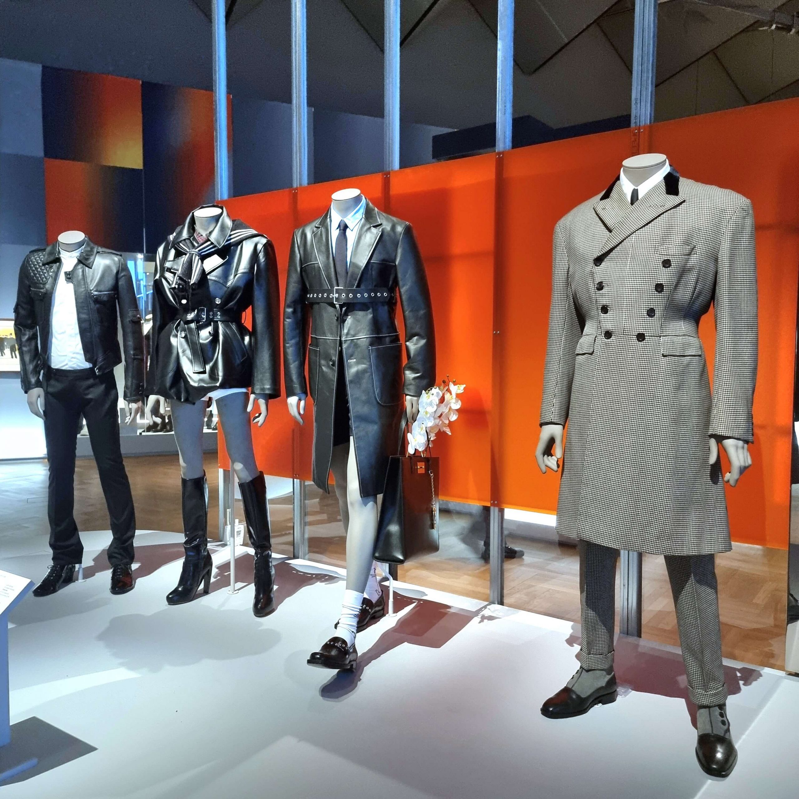 "Fashioning Masculinities. The Art of Menswear" at the V&A Museum, London / Exhibition View / 2022