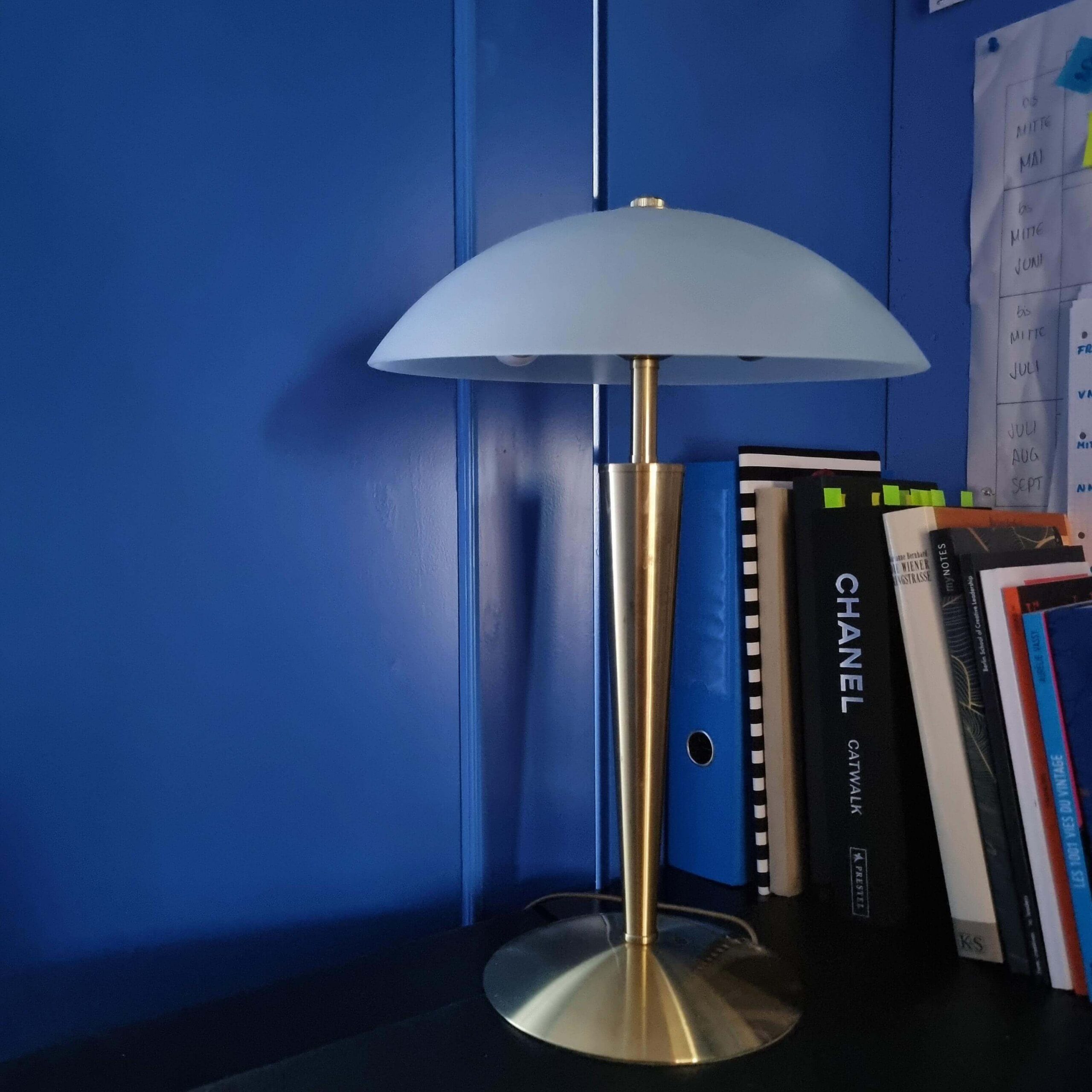Art deco office table lamp