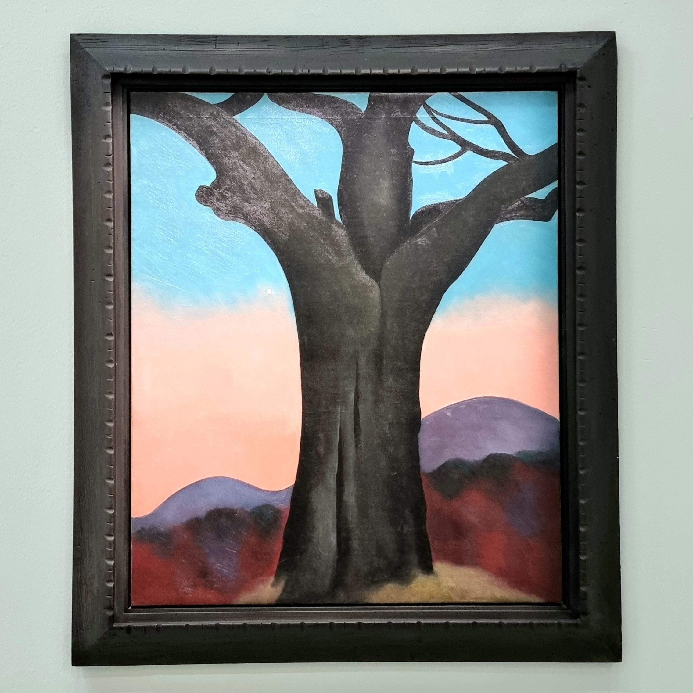 Georgia O'Keeffe / The Chestnut Tree - Grey / 1924