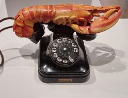 Header Dalí, Téléphone Homard / Surrealism Beyond Borders / 2022 / Tate Modern, London