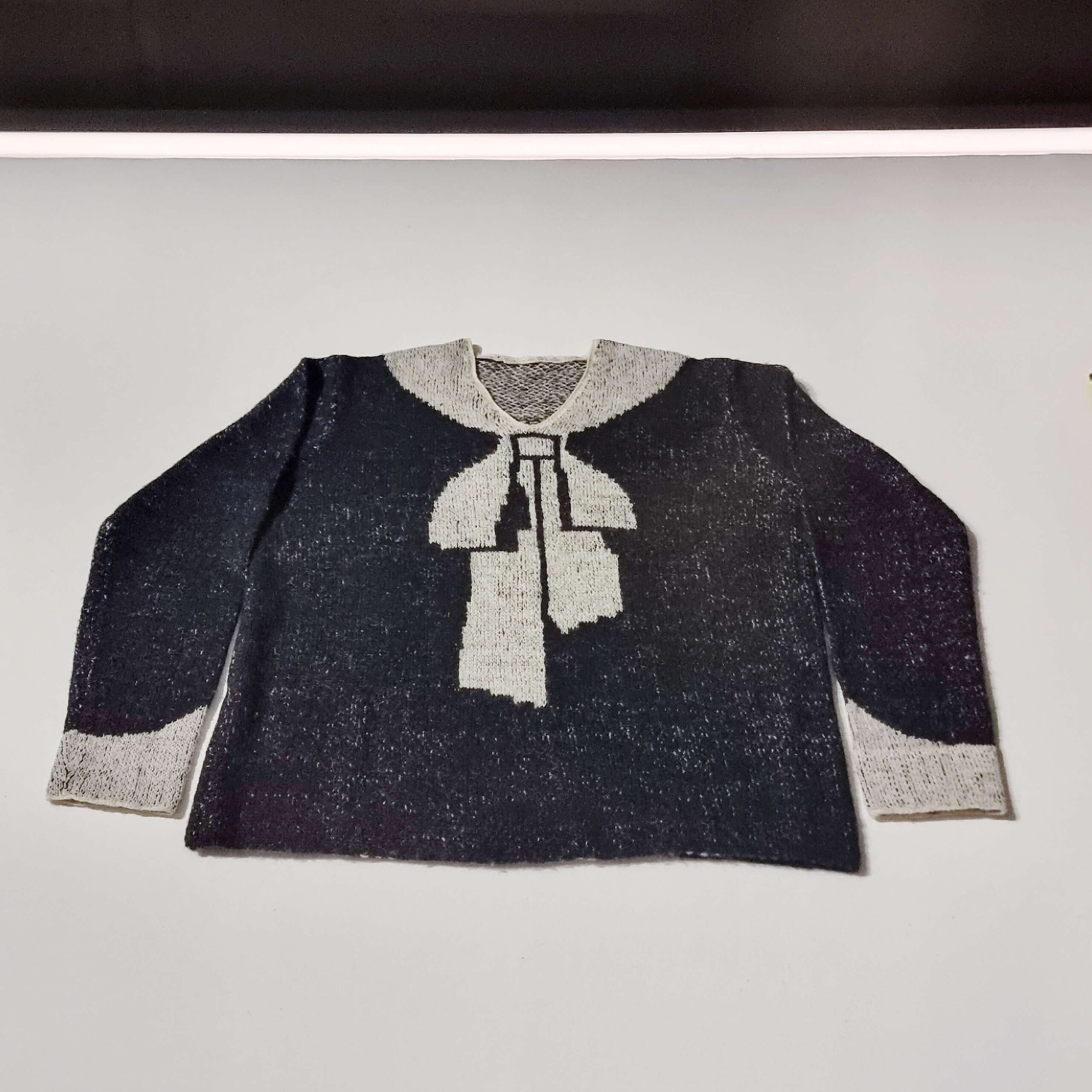Elsa Schiaparelli, trompe l'oeil sweater, 1927, Schiaparelli show, MAD Paris, 2023