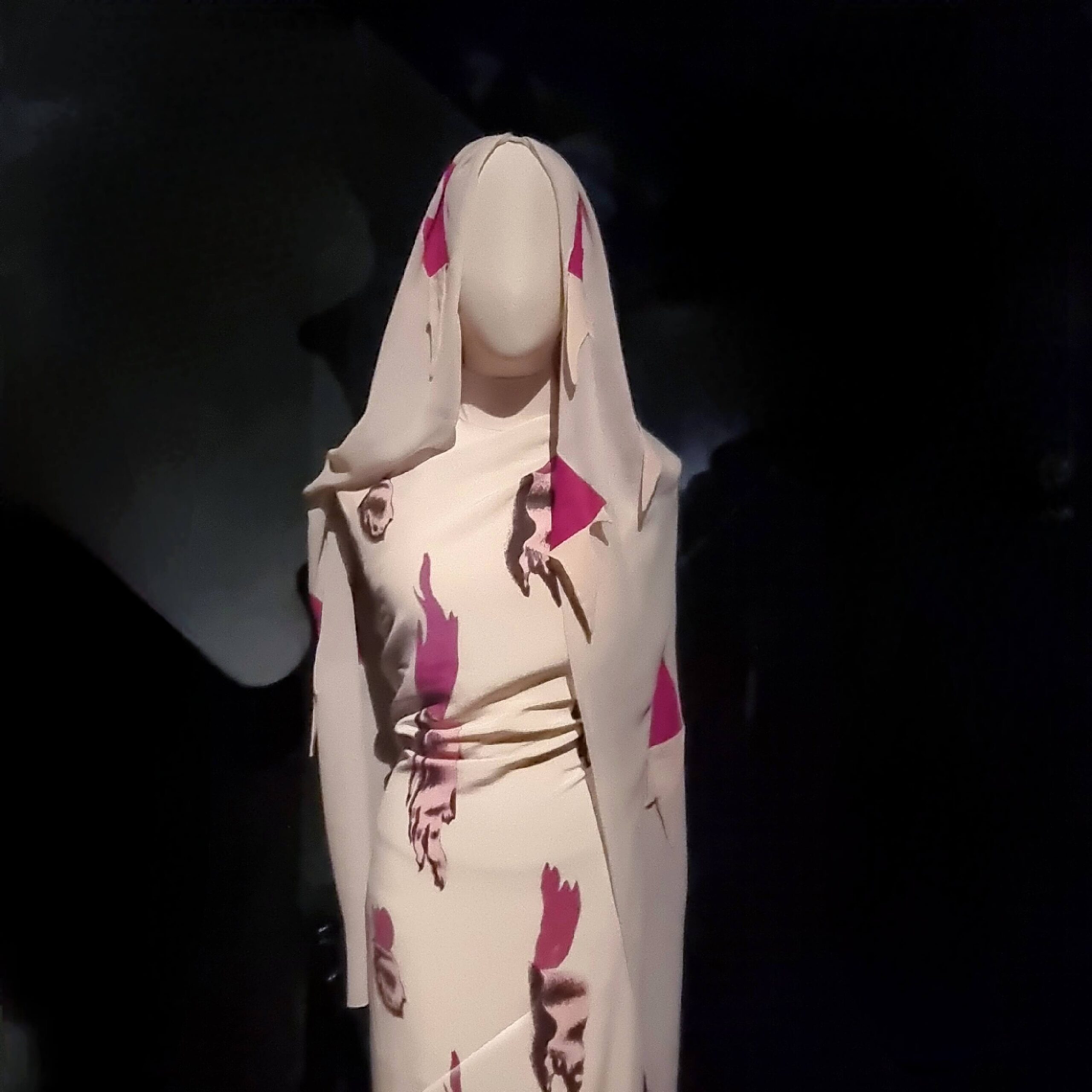 Elsa Schiaparelli, the torn dress (detail), 1938, Schiaparelli show, MAD Paris, 2023