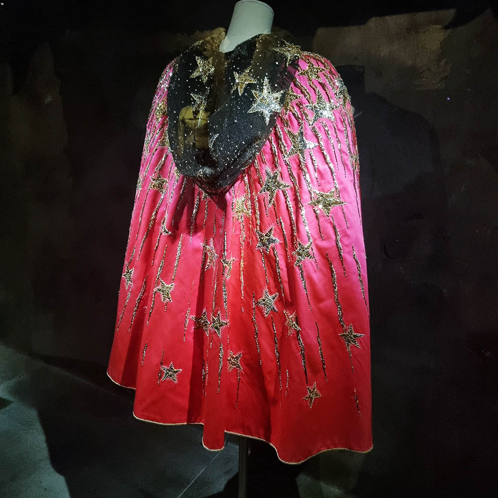 Elsa Schiaparelli, evening coat, 1938-39, Schiaparelli show, MAD Paris, 2023