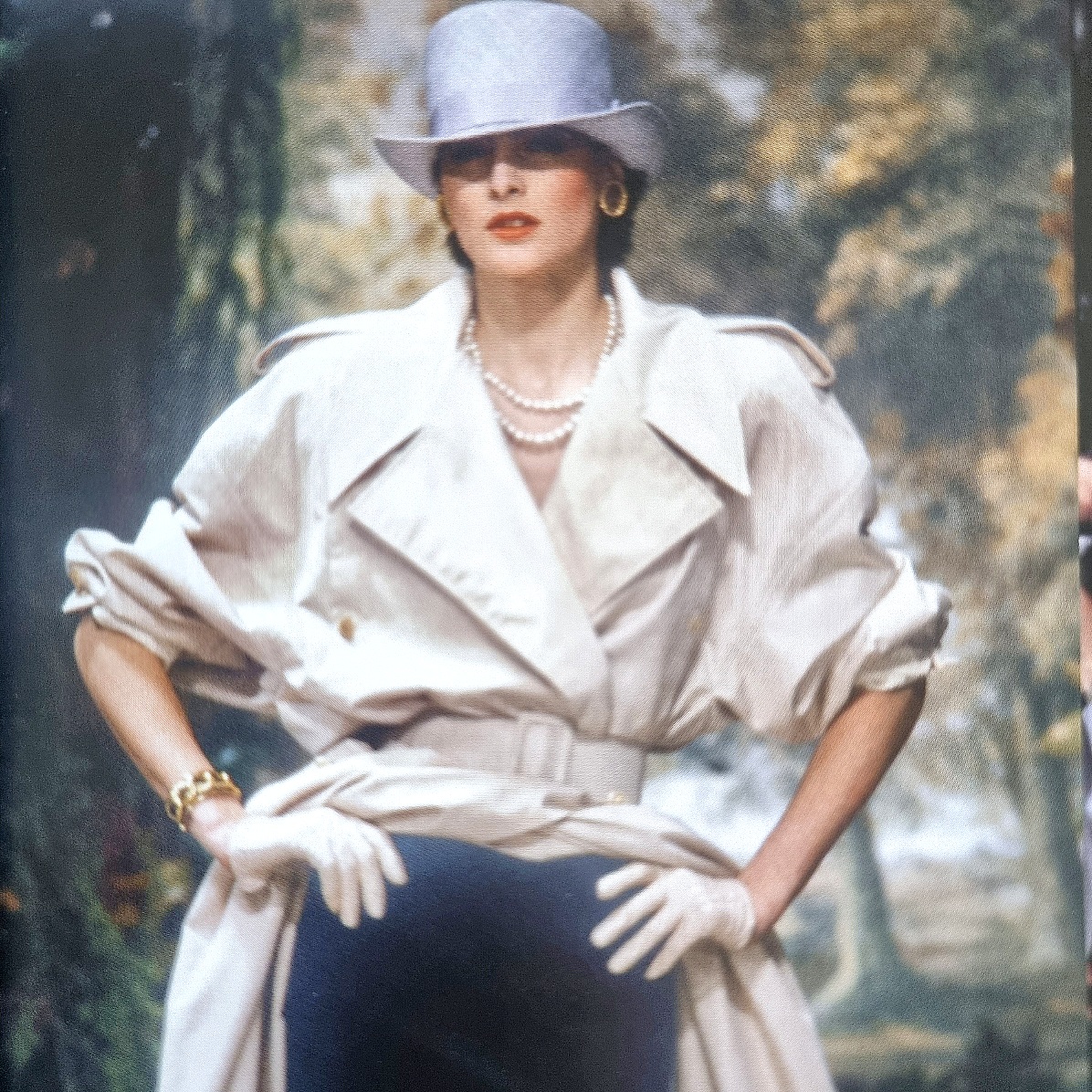 CHANEL look / Spring/Summer 1985 Haute Couture / CHANEL Catwalk. Karl Lagerfeld - die Kollektionen / München, London, New York, 2016.