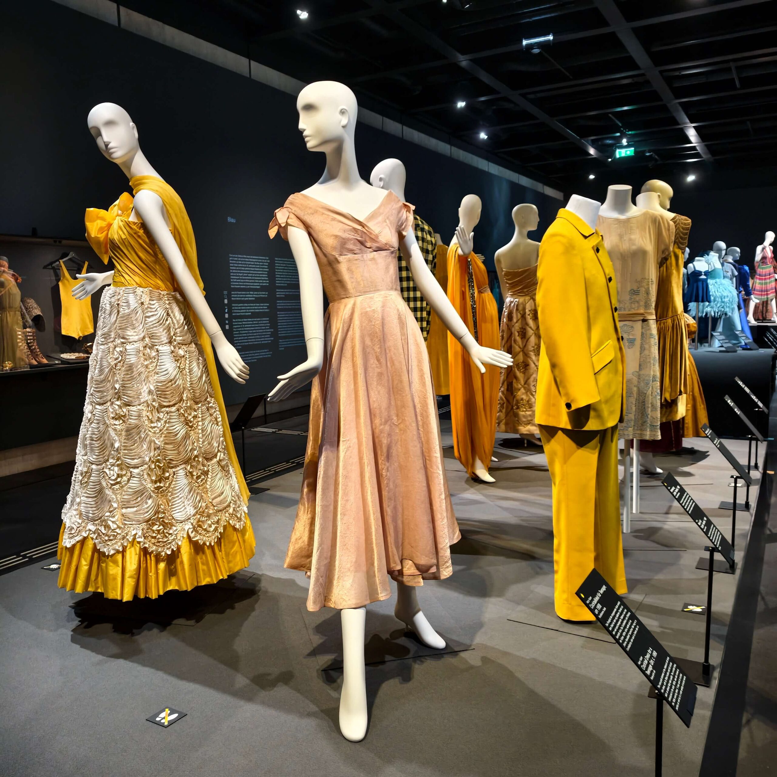 Ausstellungsansicht FARBENSPIEL, Wien Museum