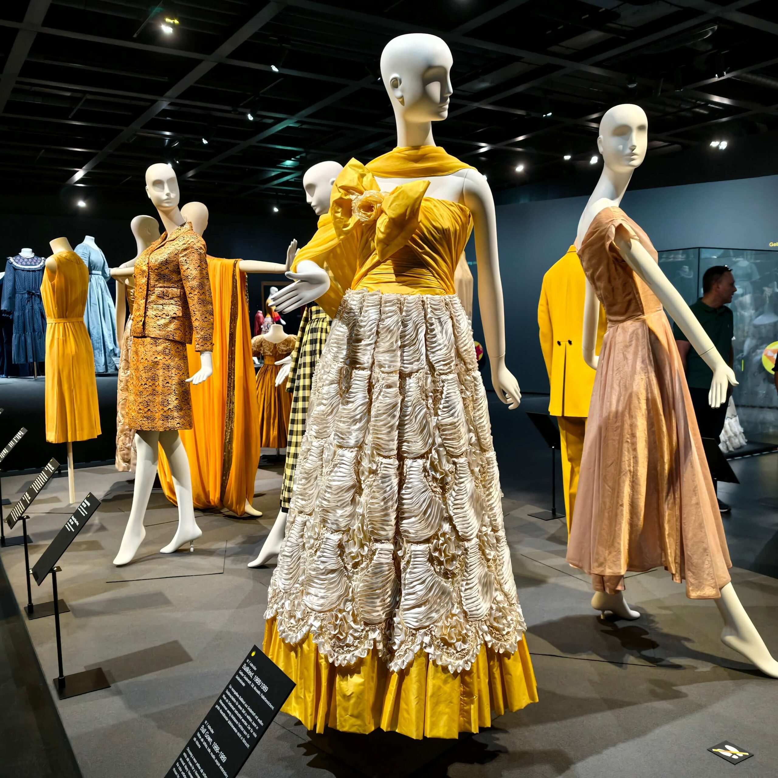 Ausstellungsansicht FARBENSPIEL, Wien Museum